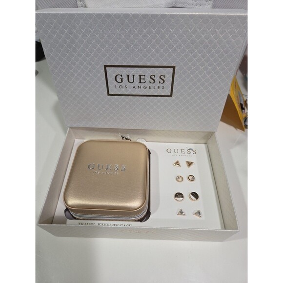 GUESS Gold Jewelry Travel Case Zip Up With 8 Earrings Gift Set New B11 - Picture 1 of 10